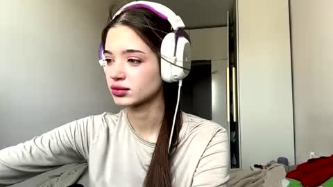 Eva online show from 07-22-26, 04:59