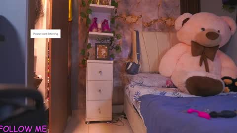 Snapshot of hannachris chatting on 05-19-26, 02:51 Hanna online show from 05-19-26, 02:51