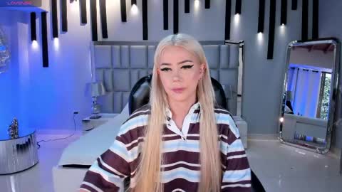 Snapshot of hannaconnor_ chatting on 05-01-26, 07:40 Hanna Connor online show from 05-01-26, 07:40