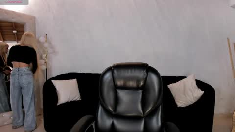 Snapshot of hannaconnor_ chatting on 05-12-26, 09:12 Hanna Connor online show from 05-12-26, 09:12