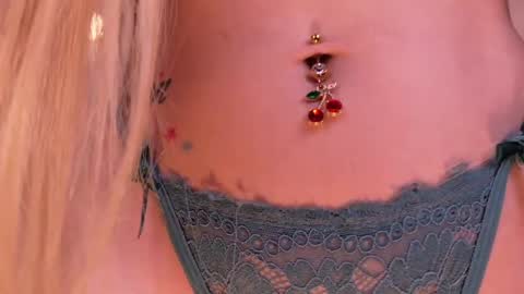 Snapshot of hannaconnor_ chatting on 05-24-26, 12:48 Hanna Connor online show from 05-24-26, 12:48
