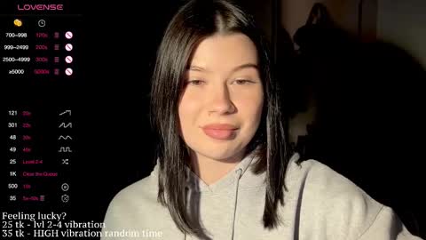 Snapshot of hannah_allin chatting on 11-19-25, 05:46 Hannah Allin online show from 11-19-25, 05:46