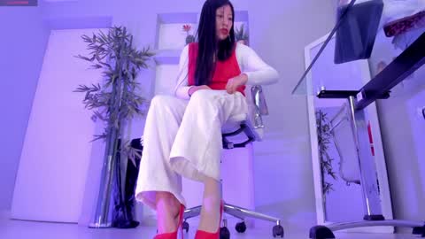 HANNAH HOWELL online show from 01-14-25, 10:06