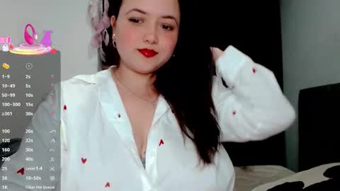 Snapshot of hannah_v chatting on 02-15-26, 03:03 hannah_v online show from 02-15-26, 03:03