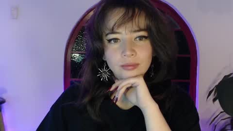 Snapshot of hannah_valhalla chatting on 12-19-24, 03:29 Hannah online show from 12-19-24, 03:29