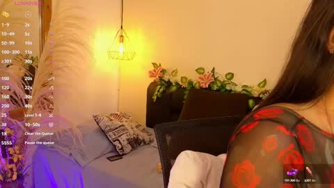 Hannah Williams online show from 09-15-25, 07:03