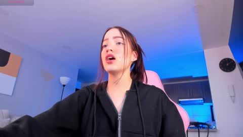 Hannah online show from 01-19-25, 10:17