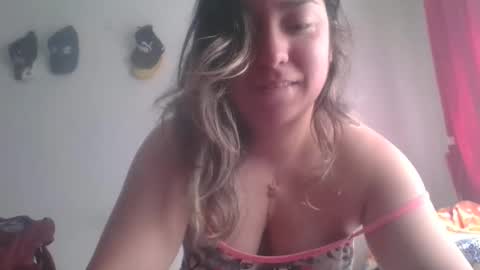 hannahevans2 online show from 02-05-26, 02:22