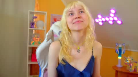 Hannah online show from 04-26-26, 06:55