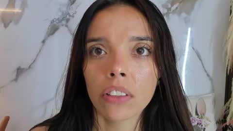 Hannahill69 online show from 03-05-25, 10:22