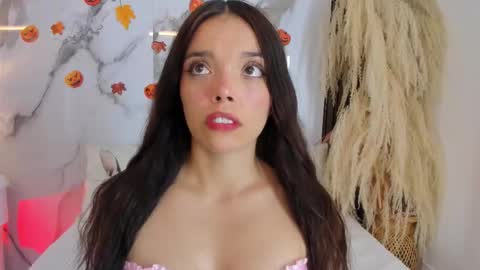 Hannahill69 online show from 10-29-25, 05:10