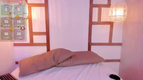 hannahmonttgomery  Help me reach 100 Hands up online show from 10-22-25, 04:18