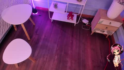 Hannah online show from 06-09-26, 12:17
