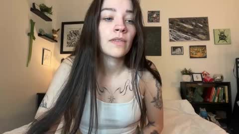 Hannah Taylor online show from 02-25-26, 08:51