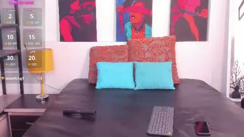 Hannah  online show from 06-12-26, 12:53