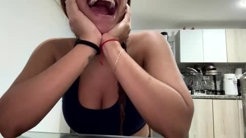 hannakoff online show from 10-30-25, 02:35