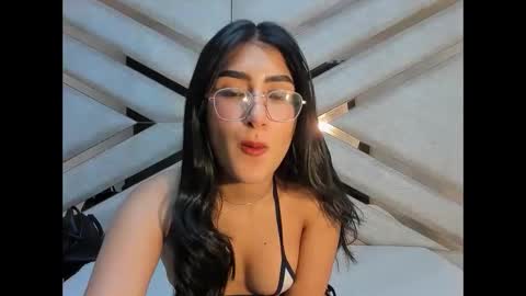 Hanna online show from 11-19-25, 05:07