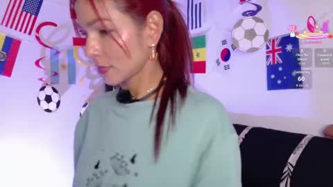 Snapshot of hannapettit12 chatting on 06-11-26, 12:32 hanna pettit online show from 06-11-26, 12:32