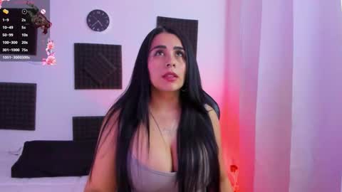 Hanna  online show from 10-21-25, 09:37