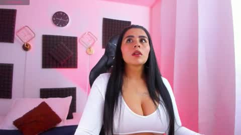 Hanna  online show from 11-09-25, 02:15