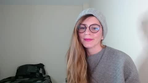 hanny_333 online show from 01-13-25, 09:08