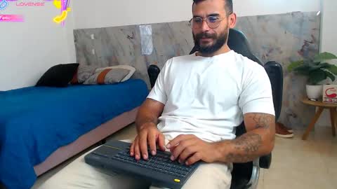 hanz_col online show from 11-04-25, 12:15