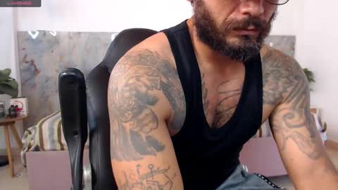 Snapshot of hanz_col chatting on 05-12-26, 04:26 hanz_col online show from 05-12-26, 04:26