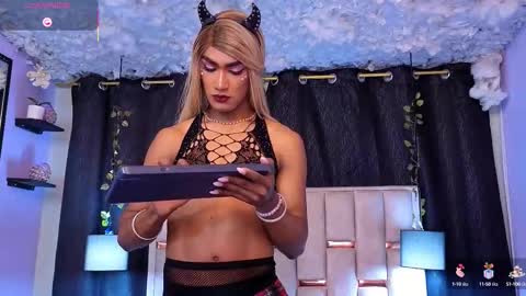 Hanzking01 online show from 09-11-25, 05:18