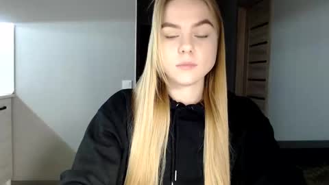 Snapshot of happy_fox_ chatting on 01-20-25, 05:27 happy_fox_ online show from 01-20-25, 05:27