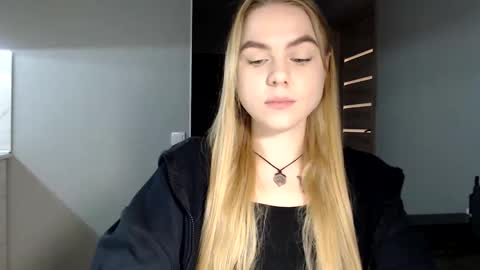 Snapshot of happy_fox_ chatting on 01-22-25, 09:21 happy_fox_ online show from 01-22-25, 09:21