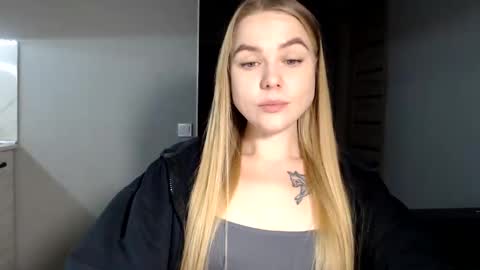 Snapshot of happy_fox_ chatting on 02-17-25, 07:21 happy_fox_ online show from 02-17-25, 07:21