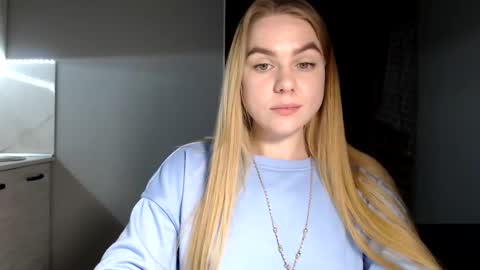 Snapshot of happy_fox_ chatting on 03-12-25, 11:01 happy_fox_ online show from 03-12-25, 11:01