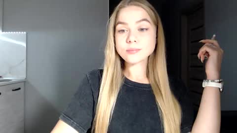 Snapshot of happy_fox_ chatting on 10-13-25, 07:36 happy_fox_ online show from 10-13-25, 07:36