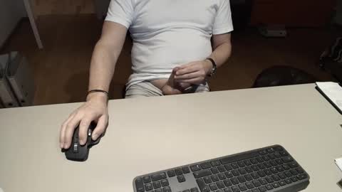 Cum for you online show from 12-17-25, 08:04