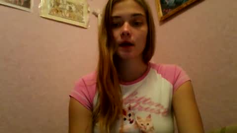 happyemily  online show from 12-21-25, 05:09