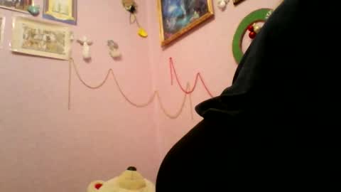 Snapshot of happyemily18 chatting on 02-01-26, 08:18 happyemily online show from 02-01-26, 08:18