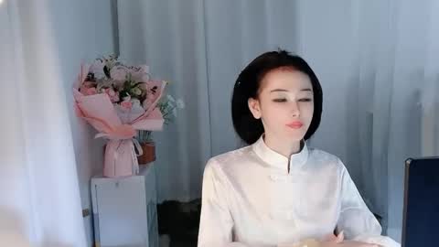 Snapshot of happyflower802318 chatting on 04-27-26, 03:32 Daisy online show from 04-27-26, 03:32