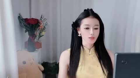 Snapshot of happyflower802318 chatting on 05-04-26, 02:51 Daisy online show from 05-04-26, 02:51