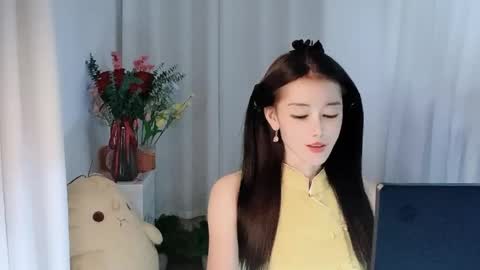 Snapshot of happyflower802318 chatting on 05-04-26, 02:57 Daisy online show from 05-04-26, 02:57