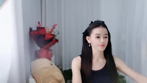Snapshot of happyflower802318 chatting on 05-26-26, 03:02 Daisy online show from 05-26-26, 03:02