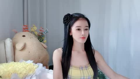 Snapshot of happyflower802318 chatting on 06-04-26, 03:12 Daisy online show from 06-04-26, 03:12