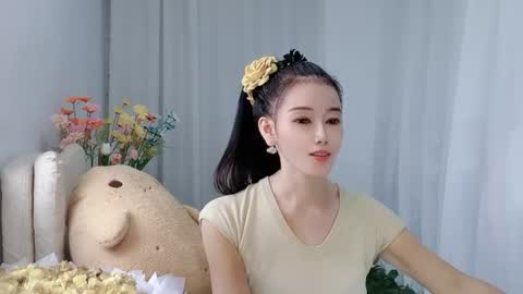 Snapshot of happyflower802318 chatting on 06-09-26, 03:07 Daisy online show from 06-09-26, 03:07