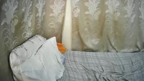 happysonia online show from 06-17-26, 12:18