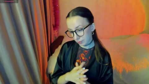 Stephanie online show from 11-07-25, 05:57