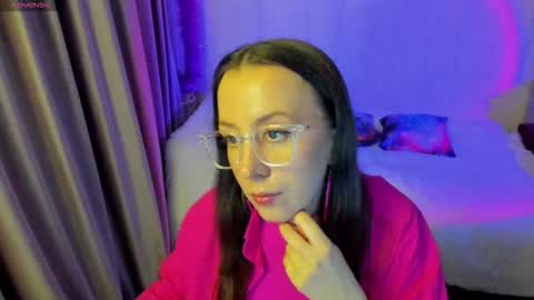 Stephanie online show from 11-09-25, 03:54