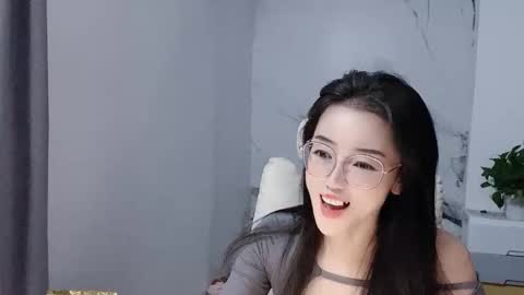 Daisy online show from 12-22-25, 06:05