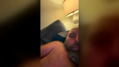 Snapshot of hard4u69091983 chatting on 06-18-26, 12:22 Hard4u69 online show from 06-18-26, 12:22