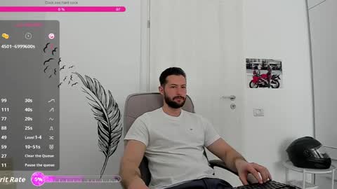 Snapshot of hard_chriss chatting on 04-23-26, 07:52 Hard Cock online show from 04-23-26, 07:52