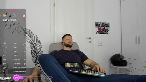 Snapshot of hard_chriss chatting on 04-29-26, 05:41 Hard Cock online show from 04-29-26, 05:41