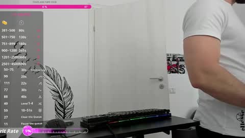 Snapshot of hard_chriss chatting on 05-16-26, 09:06 Hard Cock online show from 05-16-26, 09:06